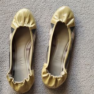 Burberry flats